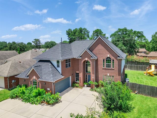 6314 Alicia Way Ln — Pine Lakes