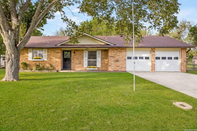 208 BROOK ST — RIVER ROAD
