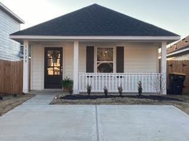 16528 Jasmine Marie Pl — Marie Villiage