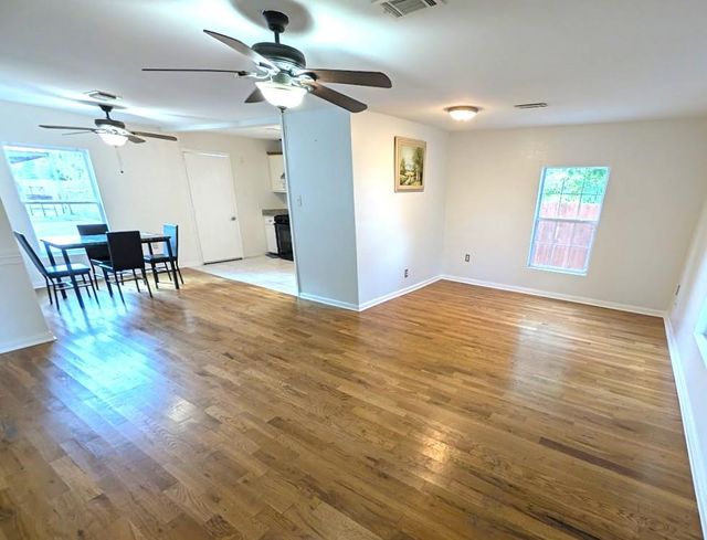5817 Wayne St — Kashmere Gardens Ext