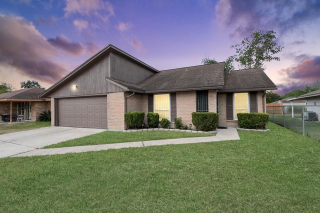 1930 Deerhurst Ln — Heather Glen Sec 03