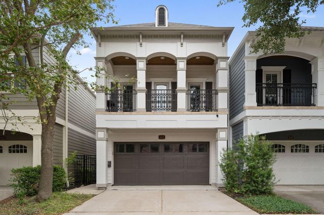 1518 Alexander St — Heights Anx