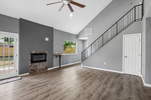 11026 Green Arbor Dr — Rainbow Valley