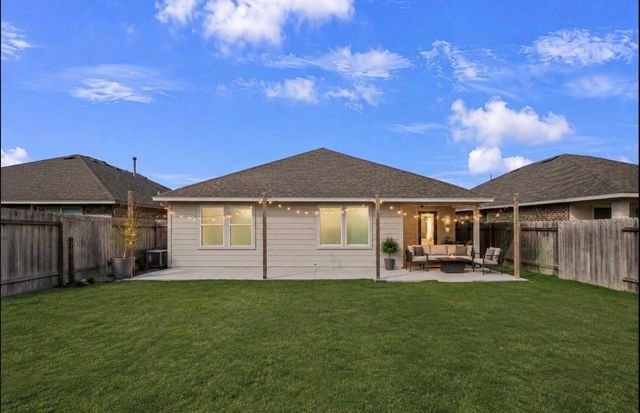 22727 Petrizzi Ln — Ventana Lakes
