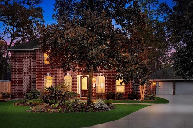2 Taupewood Pl — Wdlnds Village Alden Br 74