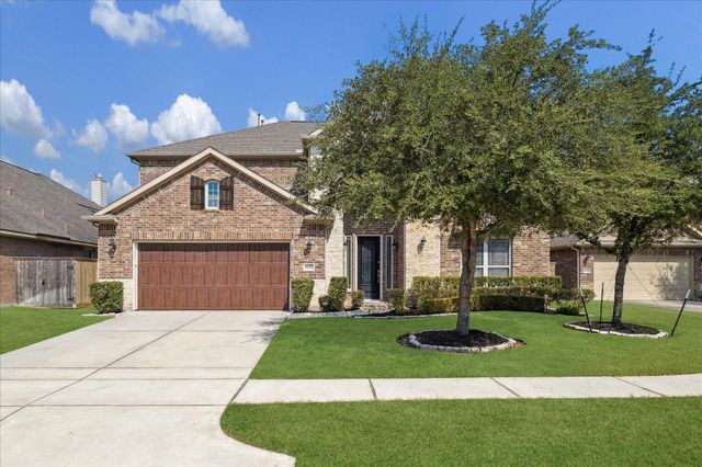 9735 Carina Forest Ct — Fall Creek