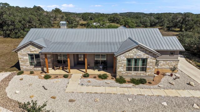 924 ANNABELLE AVE — BELLE OAKS RANCH