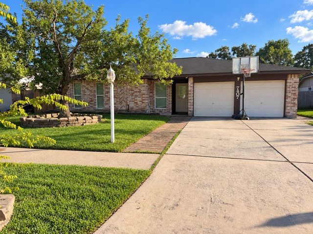 7407 Woodnettle Ln — Willowood Sec 06