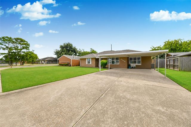 5758 Meadow Creek Ln — Meadowcreek Village 01c Sec 02