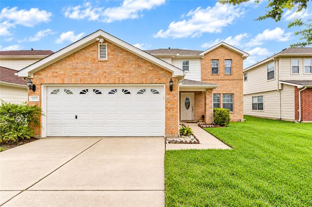 15322 Hensen Creek Dr — Blue Creek
