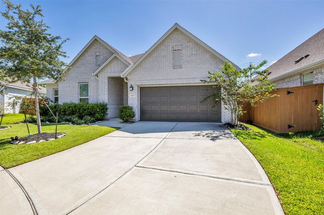 13213 Harbor Point Dr — Lago Mar POD 2