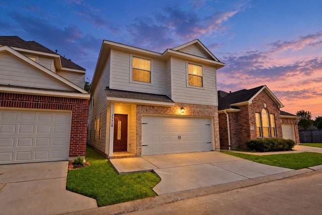 13518 Villa Arbor Dr — Villas/Willowbrook