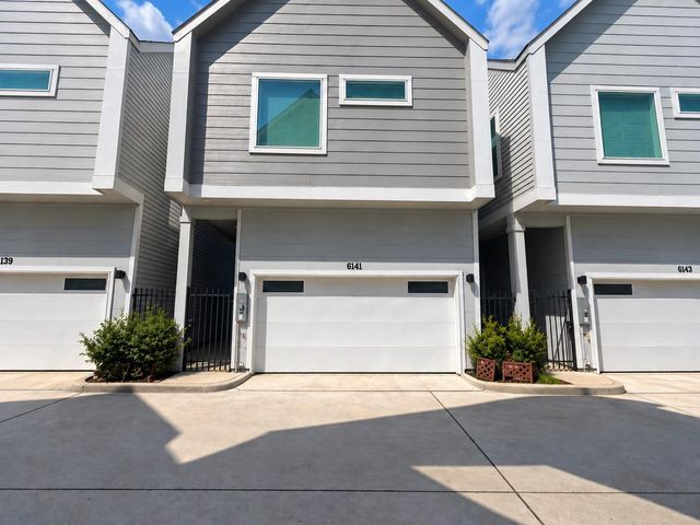 6141 W Montgomery Rd — Elysium/West Montgomery