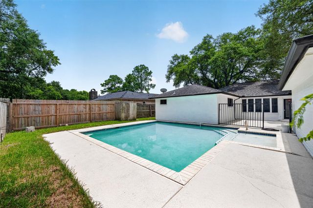 16303 Townes Rd — Wedgewood Village Sec 06 R/P