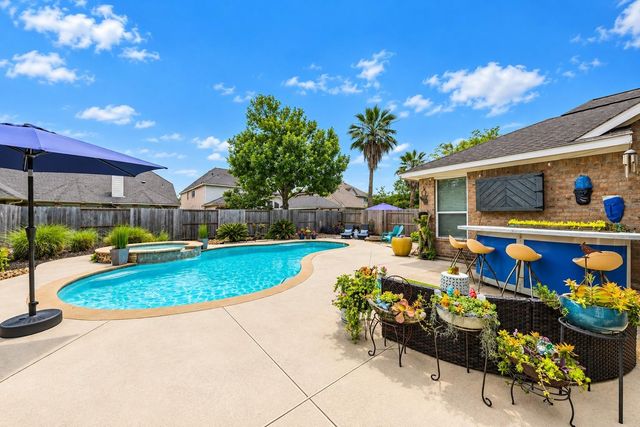 8815 Wenona Walk — SIENNA