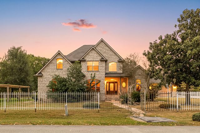 21427 Tophill Dr — Northwood Park