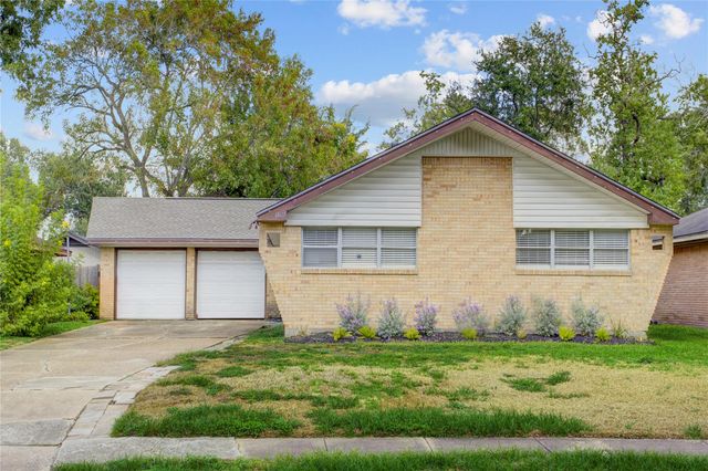 4314 Benning Dr — Post Oak Manor