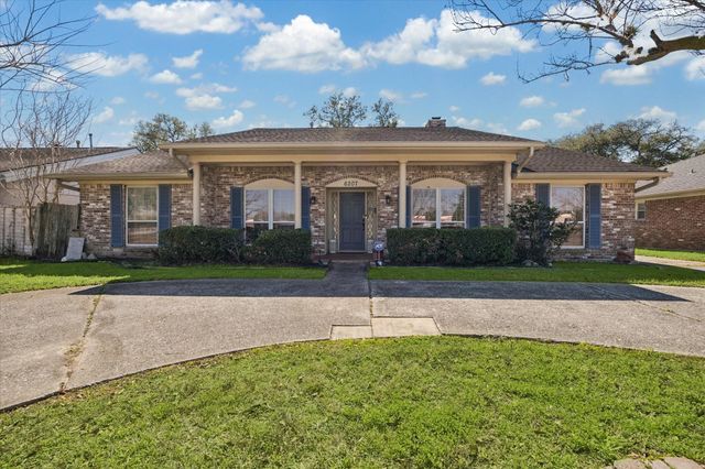 6207 S Braeswood Blvd — Maplewood South