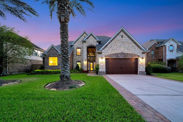 2515 Montclair Ct — Victory Lakes