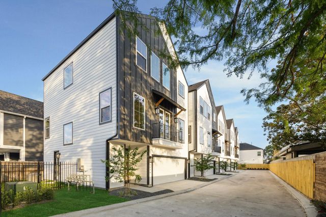 812 Thornton St F — Thornton Living
