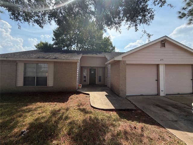 6918 Renfro Dr — Tara Sec 3