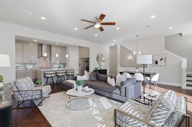 1444 W 34th 1/2 St — Park View/Oak Forest