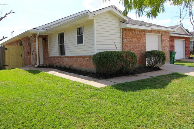 7713 Ellis Dr — Westbury Village