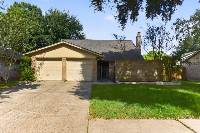 16215 Havenhurst Dr — Middlebrook Sec 01