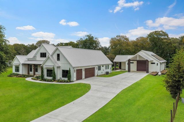 7020 Terry Ln — Rand & Penn