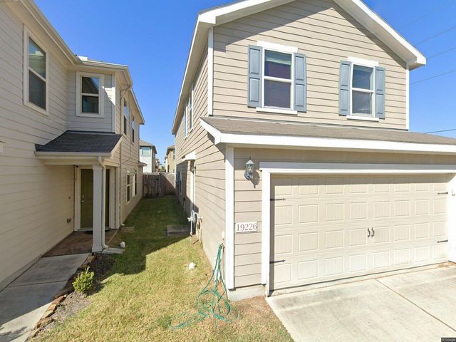 19226 Flint Oak Ct — Remington Ranch Sec 27