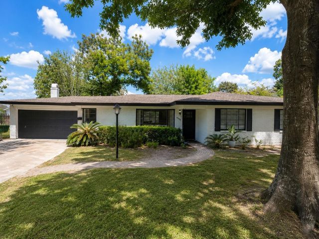 9350 Livernois Rd — Spring Branch Oaks