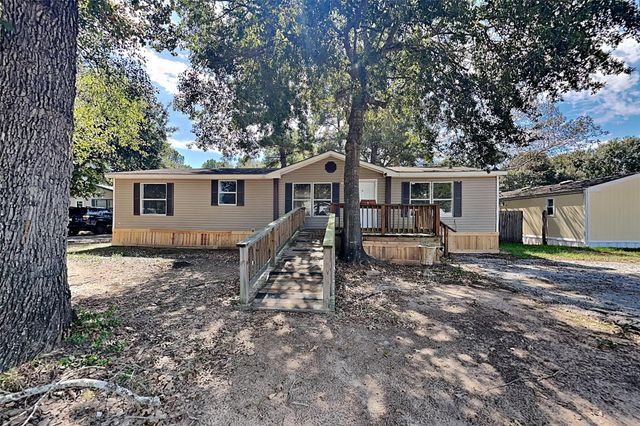 16211 Kelcey Cir — Timberloch Estates
