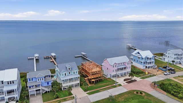 26702 Bay Water Dr — Pointe West Sec 4-B 2006