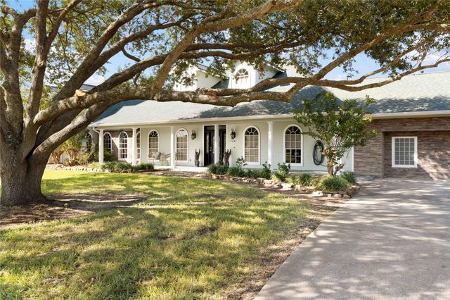 4201 Kendall Rd — Cotton Lake Estate