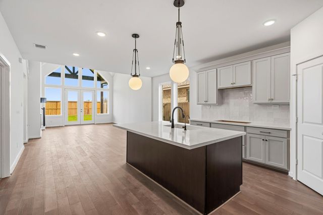 7439 Fraser Peak Dr — Elyson