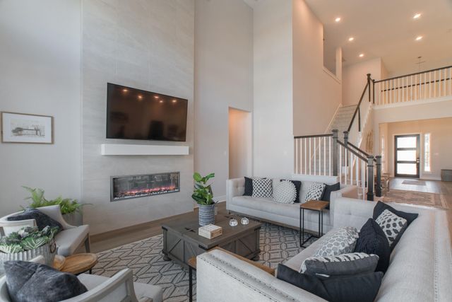 8030 Allston Village Trl — Enclave/The Woodlands