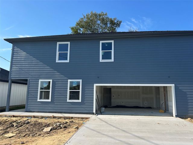 1111 E MAIN St — La Porte