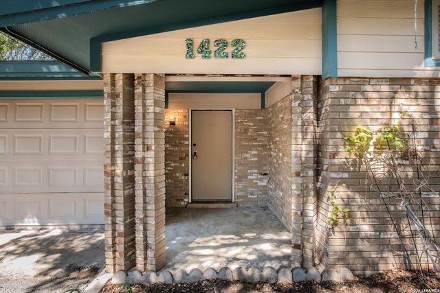 1422 Mockingbird — KELLER HEIGHTS