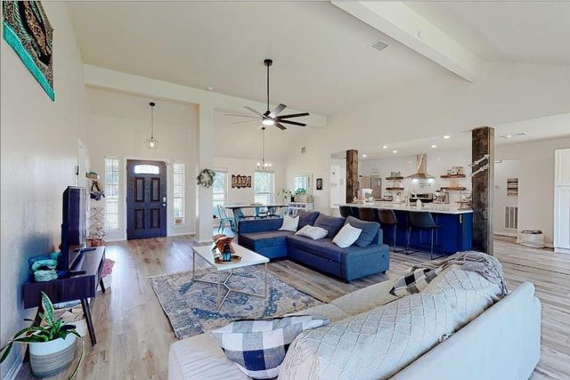 2918 Amber Lane — Kirkfield