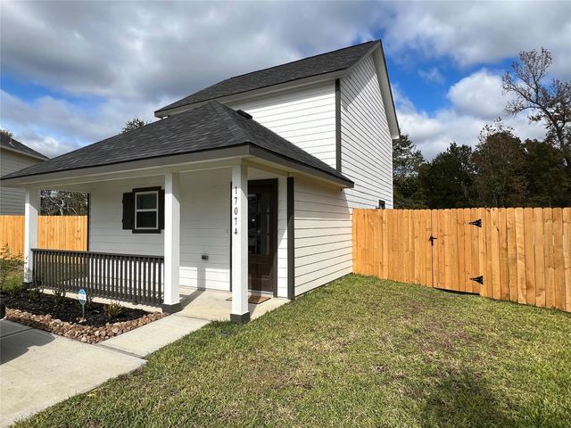 17074 Marie Village Dr — Marie Village