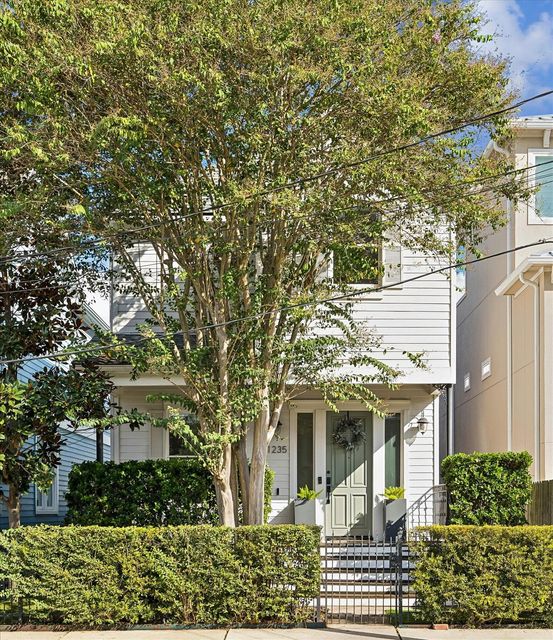 1235 W 21st St — Shady Acres
