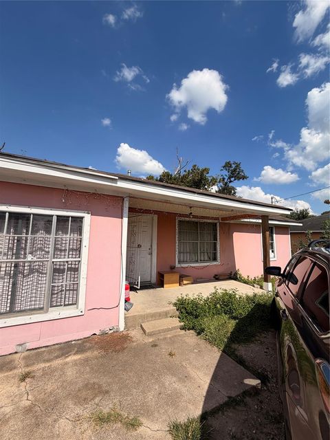 7509 Carothers St — Rosedale Gardens Sec 04