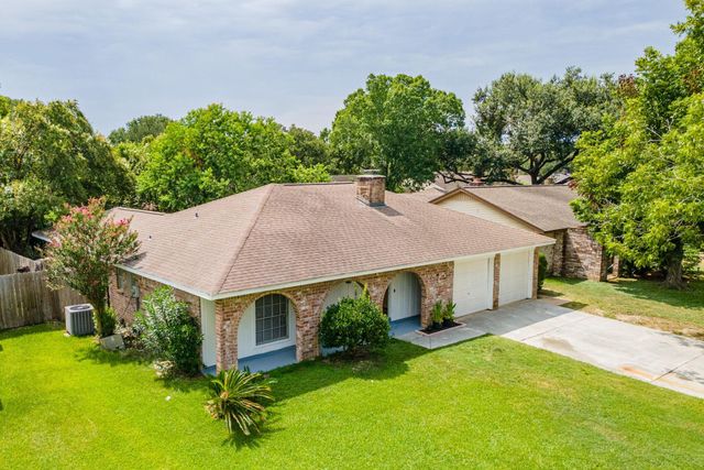 8819 Stone Brook Ln — Woodland Trails Sec 03