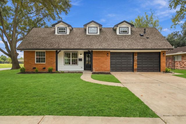 7734 Arrowhead Ln — Gulf Meadows Sec 01