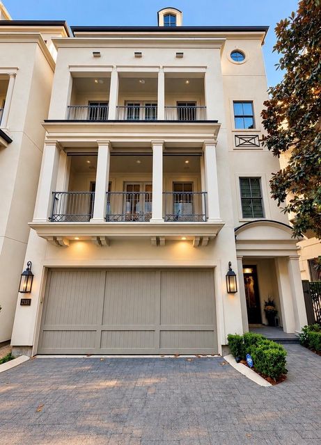 2131 Bancroft St — Bancroft Estates