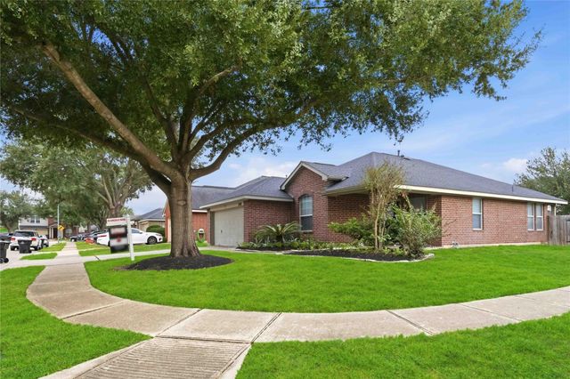 17302 Misty Cross Dr — Brookhollow Crossing 01 Amd