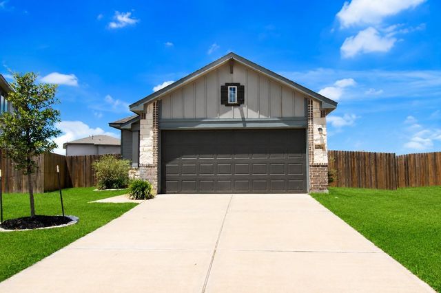 14706 Pinion Ct — Granger Pines