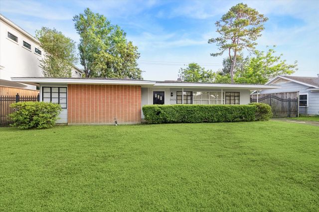 3825 Gramercy St — Braes Heights Sec 01