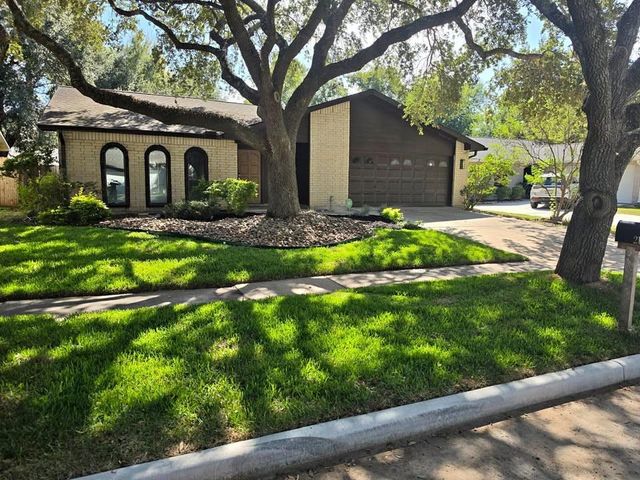 2103 Fall Meadow Dr — Quail Valley East Sec 5