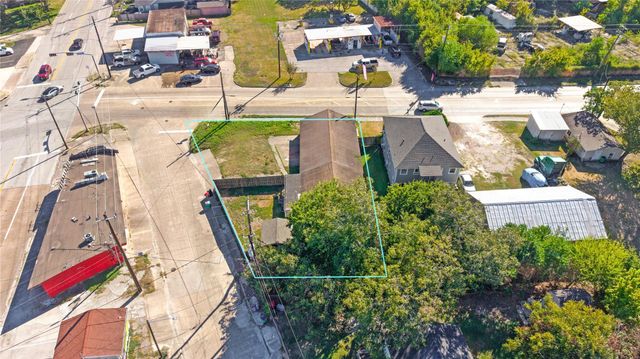 804 W Main St — Pelly Sec 01